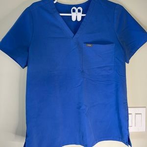 FIGS SCRUB top medium blue